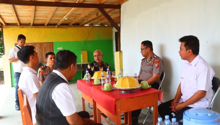 Jalin Sinergi Kamtibmas, Kapolres Sigi Silaturahmi ke Tokoh Adat dan Tokoh Agama Dolo Barat.